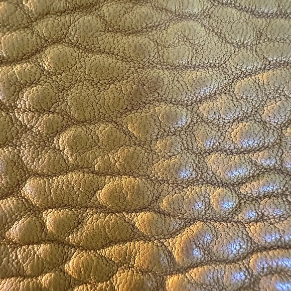 Large Alexander Wang Diego bucket bag 
Thick soft yummy leather lots of studs - Picture 15 of 15